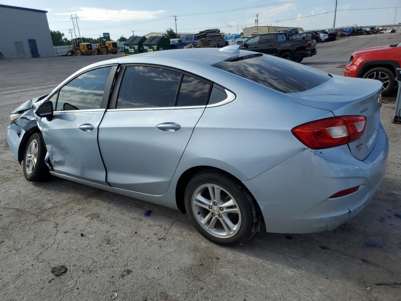 CHEVROLET CRUZE 2017 VIN 1G1BE5SM5H7133842 photo 2