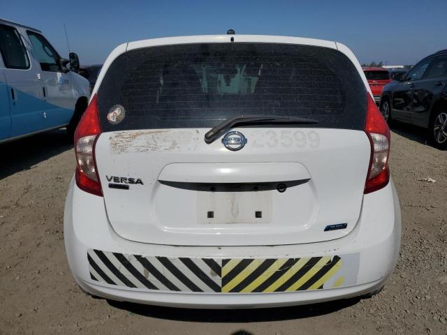 Hatchbacks NISSAN VERSA 2016 Biały