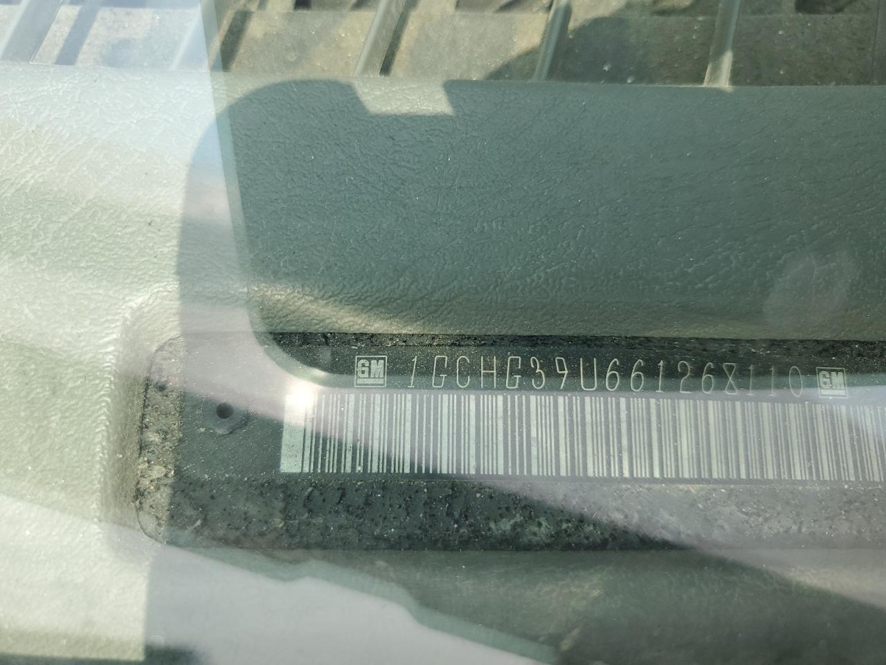 2006 Chevrolet Express G3500 VIN: 1GCHG39U661268110 Lot: 60408045