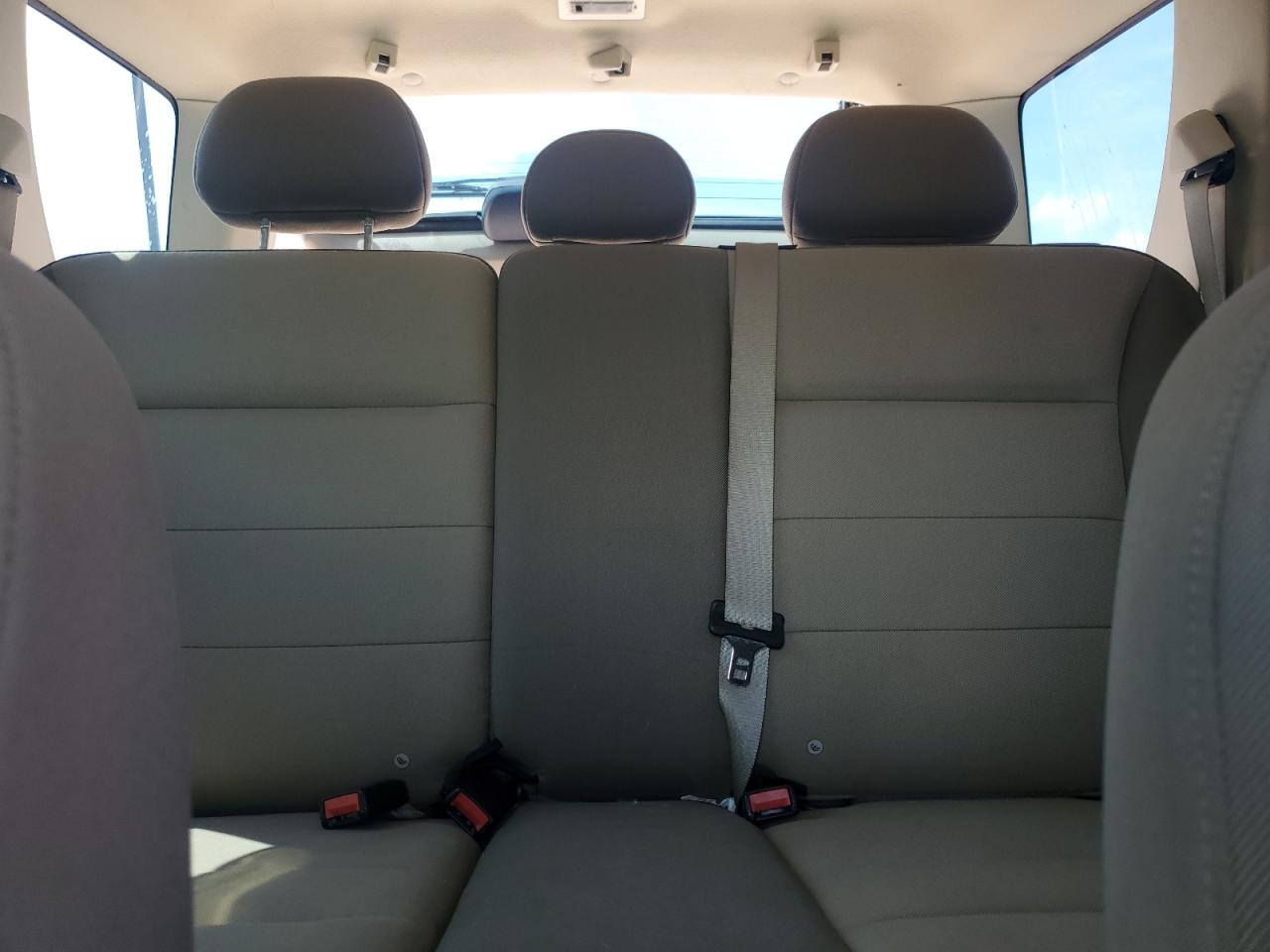 2005 Ford Escape Xls VIN: 1FMYU02Z35KA02044 Lot: 61158995
