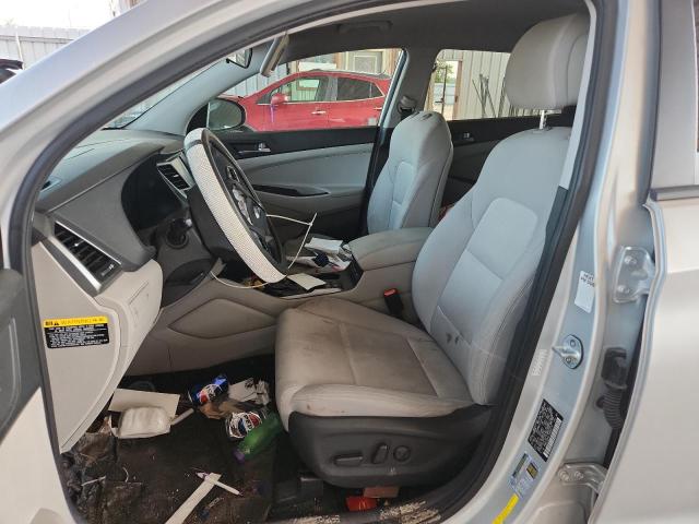  HYUNDAI TUCSON 2018 Srebrny