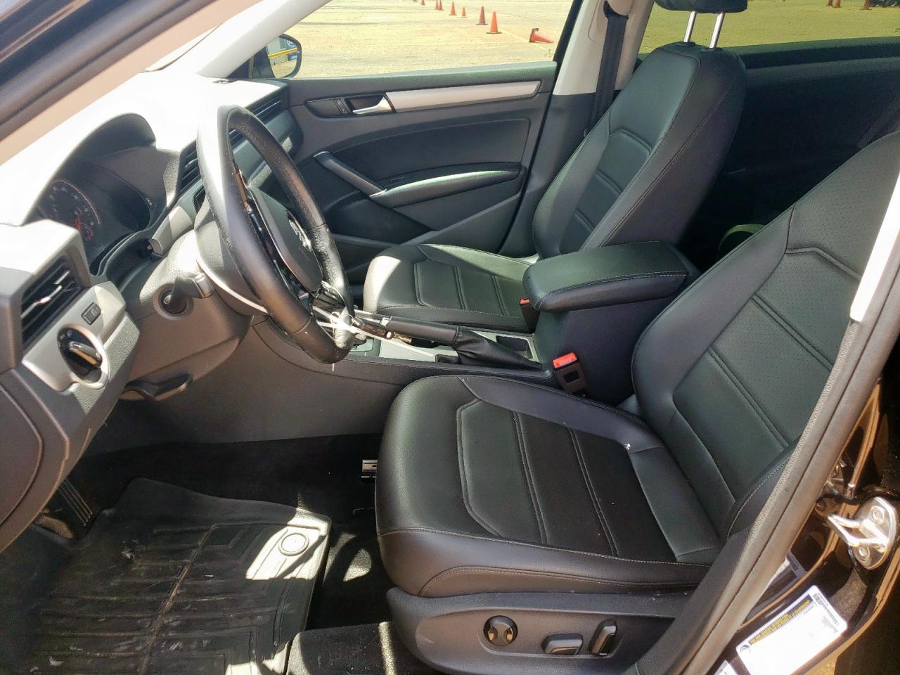 2020 Volkswagen Passat Se VIN: 1VWSA7A35LC024009 Lot: 62684555