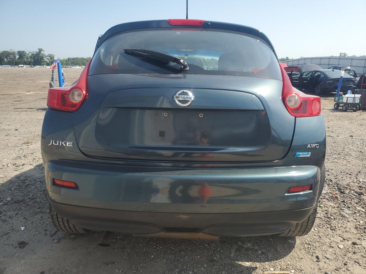 2014 Nissan Juke S VIN: JN8AF5MV6ET358154 Lot: 62198945