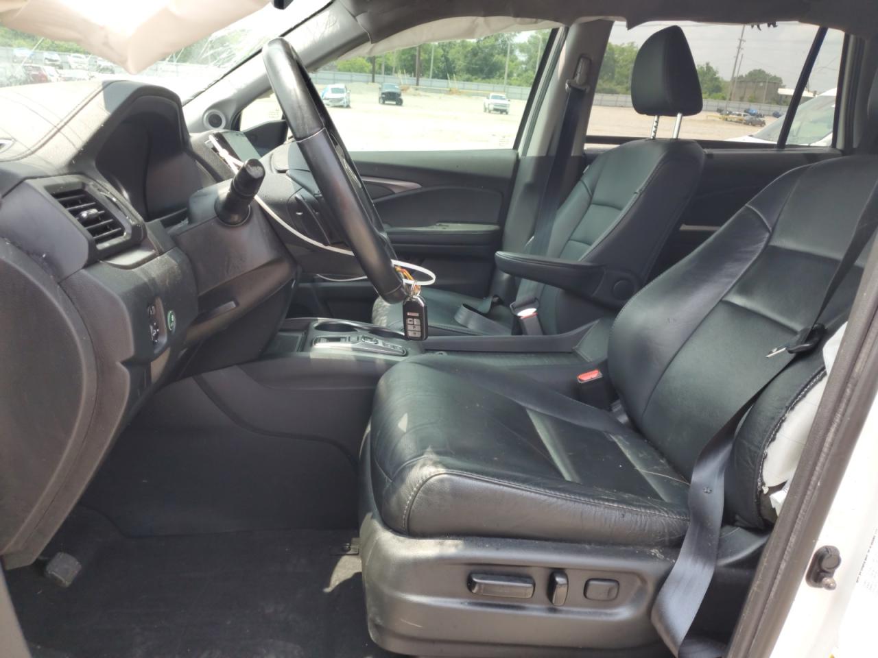 2021 Honda Pilot Se VIN: 5FNYF5H29MB008240 Lot: 60134905