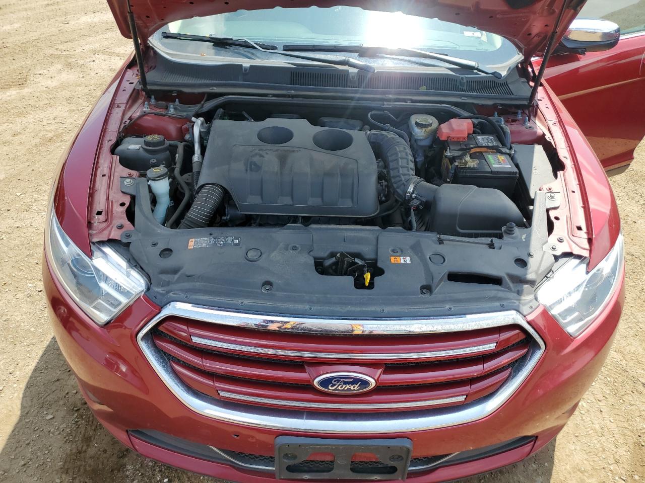 2015 Ford Taurus Limited VIN: 1FAHP2F95FG143841 Lot: 61801085