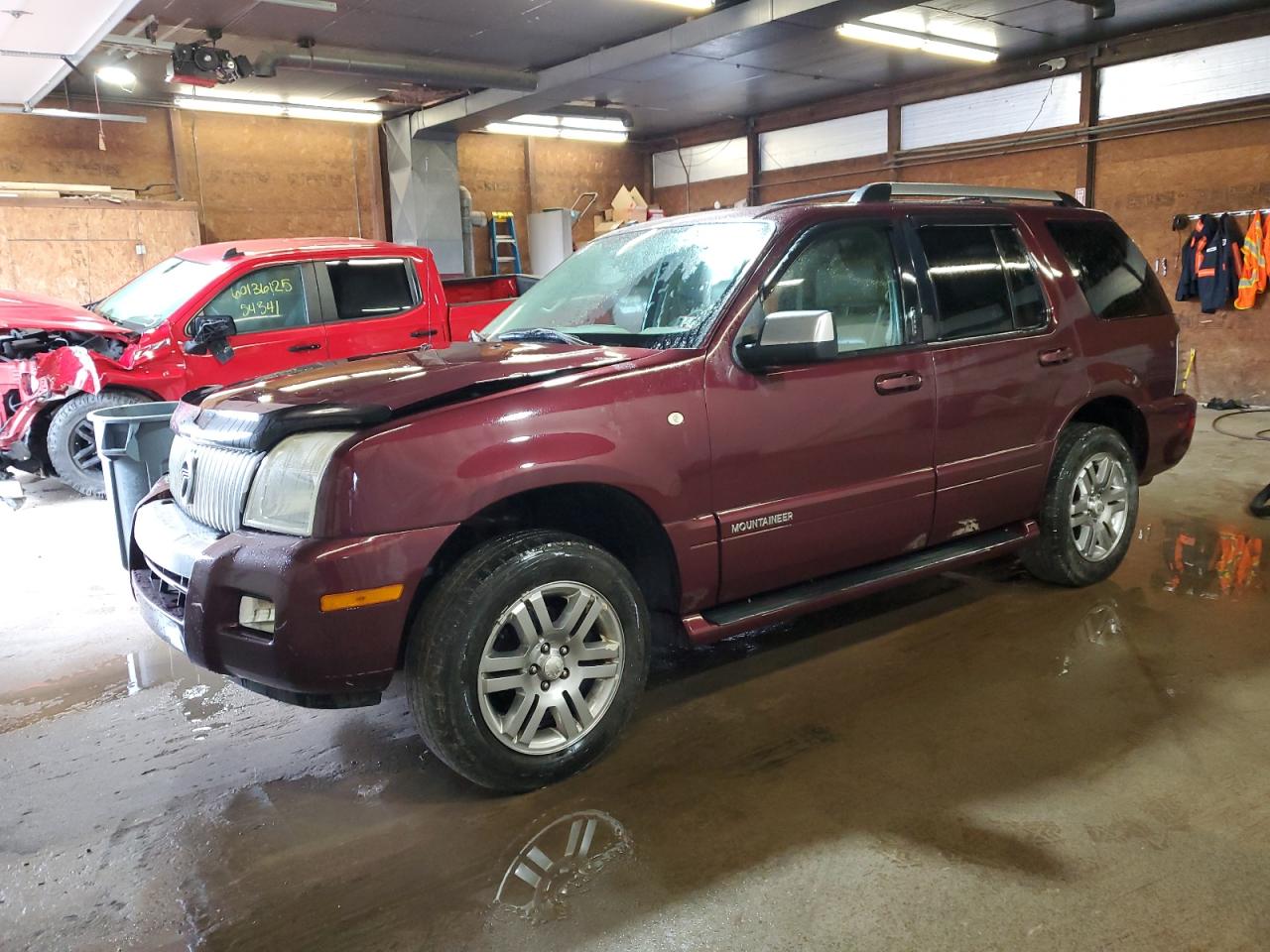 Ebensburg, PA에서 판매 중인 2007 Mercury Mountaineer Premier - Front End