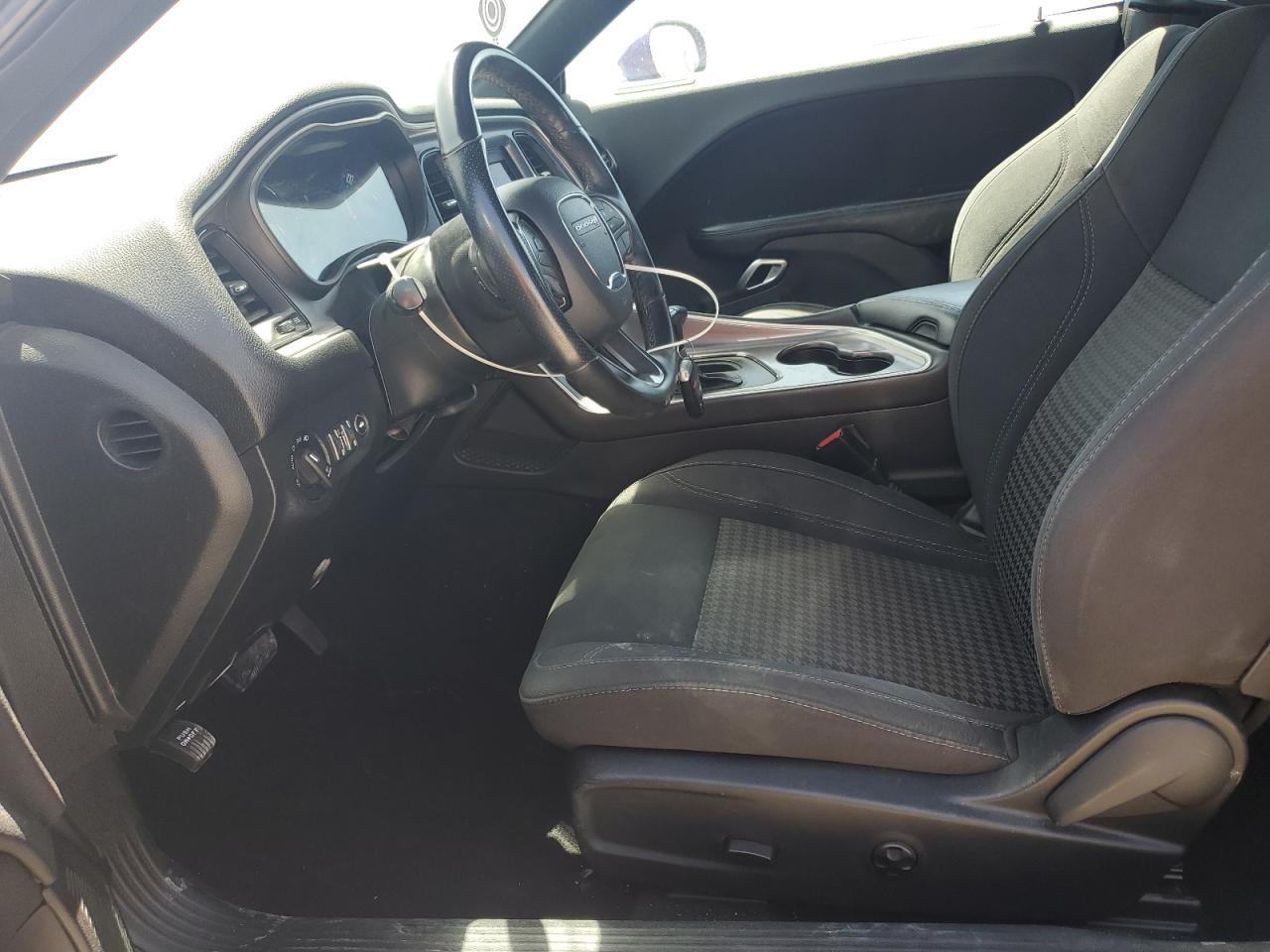 2019 Dodge Challenger Sxt VIN: 2C3CDZAG7KH592954 Lot: 61004555