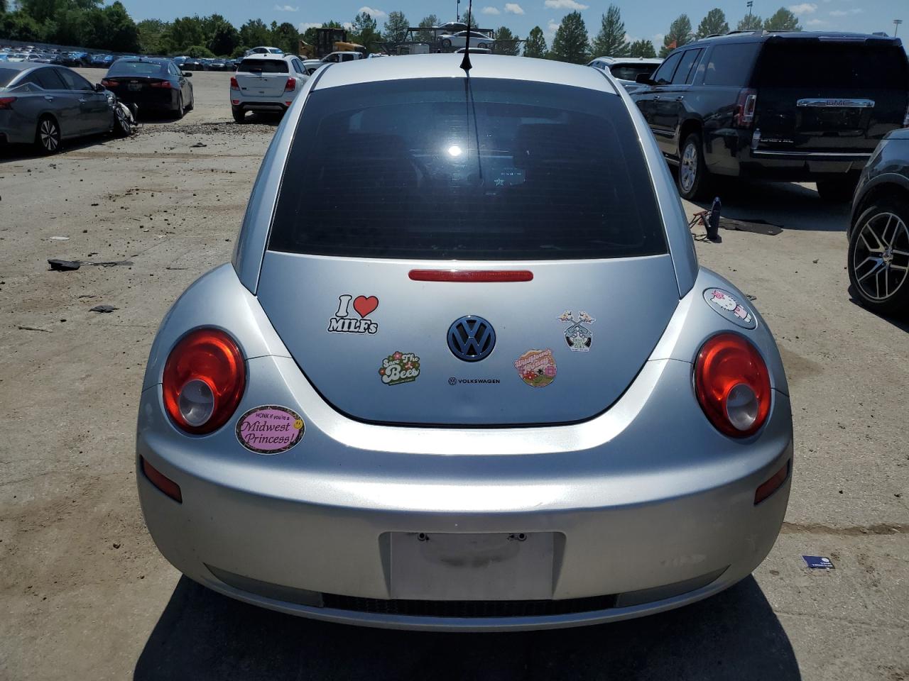 2008 Volkswagen New Beetle S VIN: 3VWPW31C58M502208 Lot: 61663455