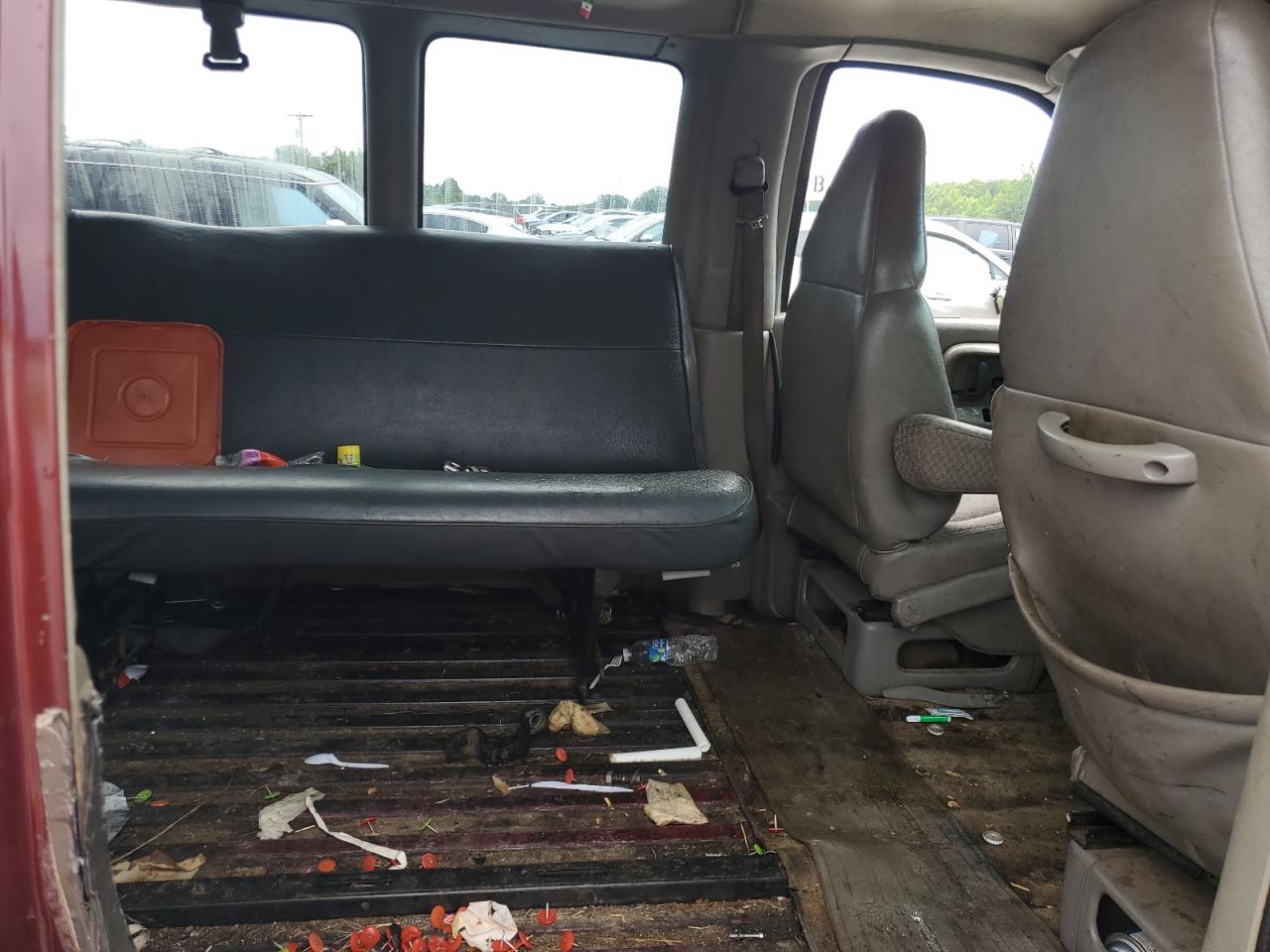 2000 Chevrolet Express G3500 VIN: 1GAHG39RXY1256579 Lot: 61047265