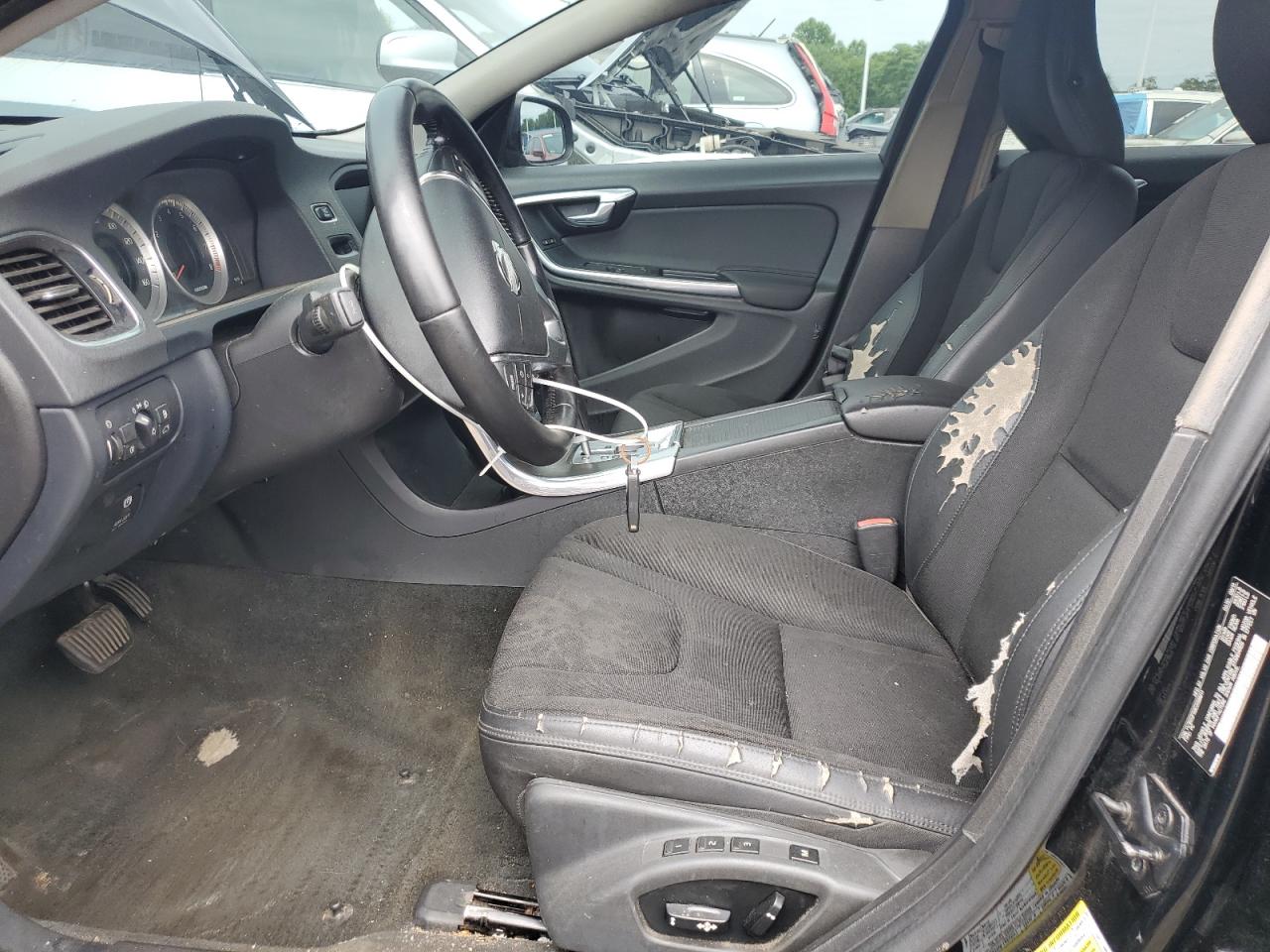 2012 Volvo S60 T5 VIN: YV1622FS8C2099811 Lot: 61193875