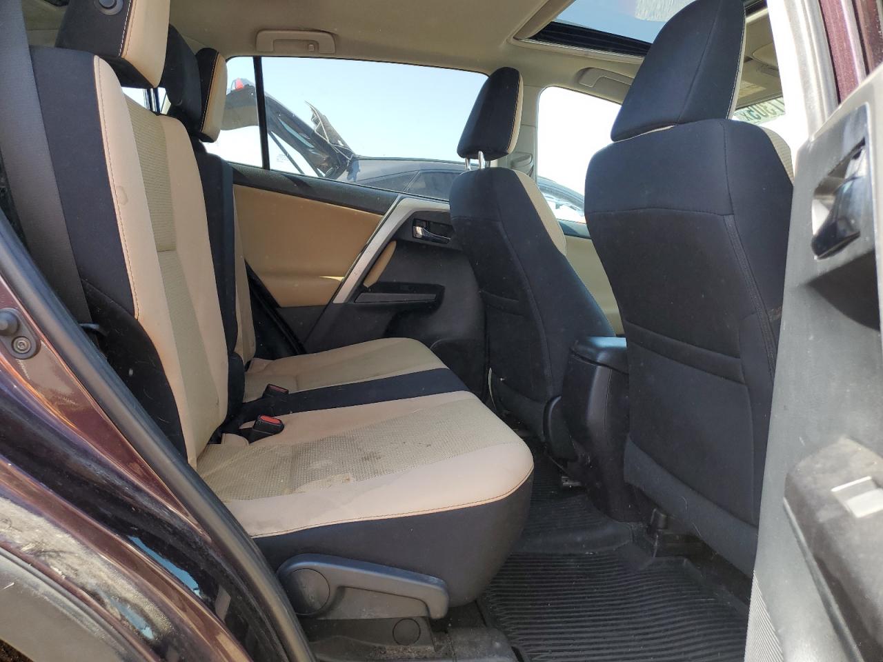 2017 Toyota Rav4 Xle VIN: 2T3RFREVXHW644000 Lot: 62877305