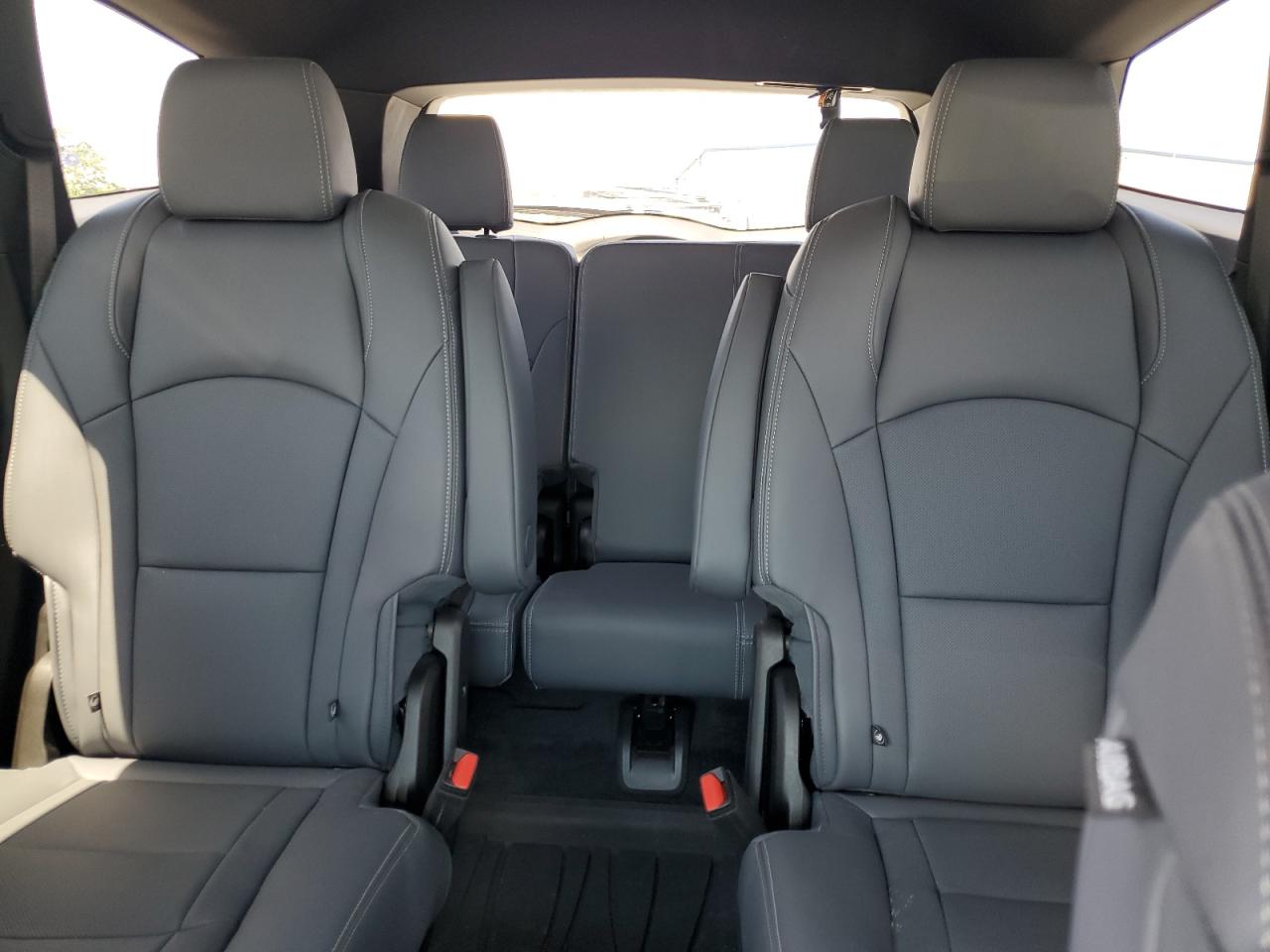 2022 Buick Enclave Essence VIN: 5GAERBKW5NJ110098 Lot: 61195765