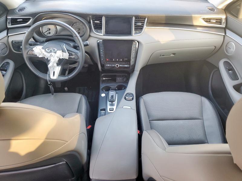  INFINITI QX50 2024 Biały