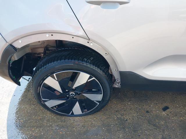 2023 VOLVO XC40 CORE