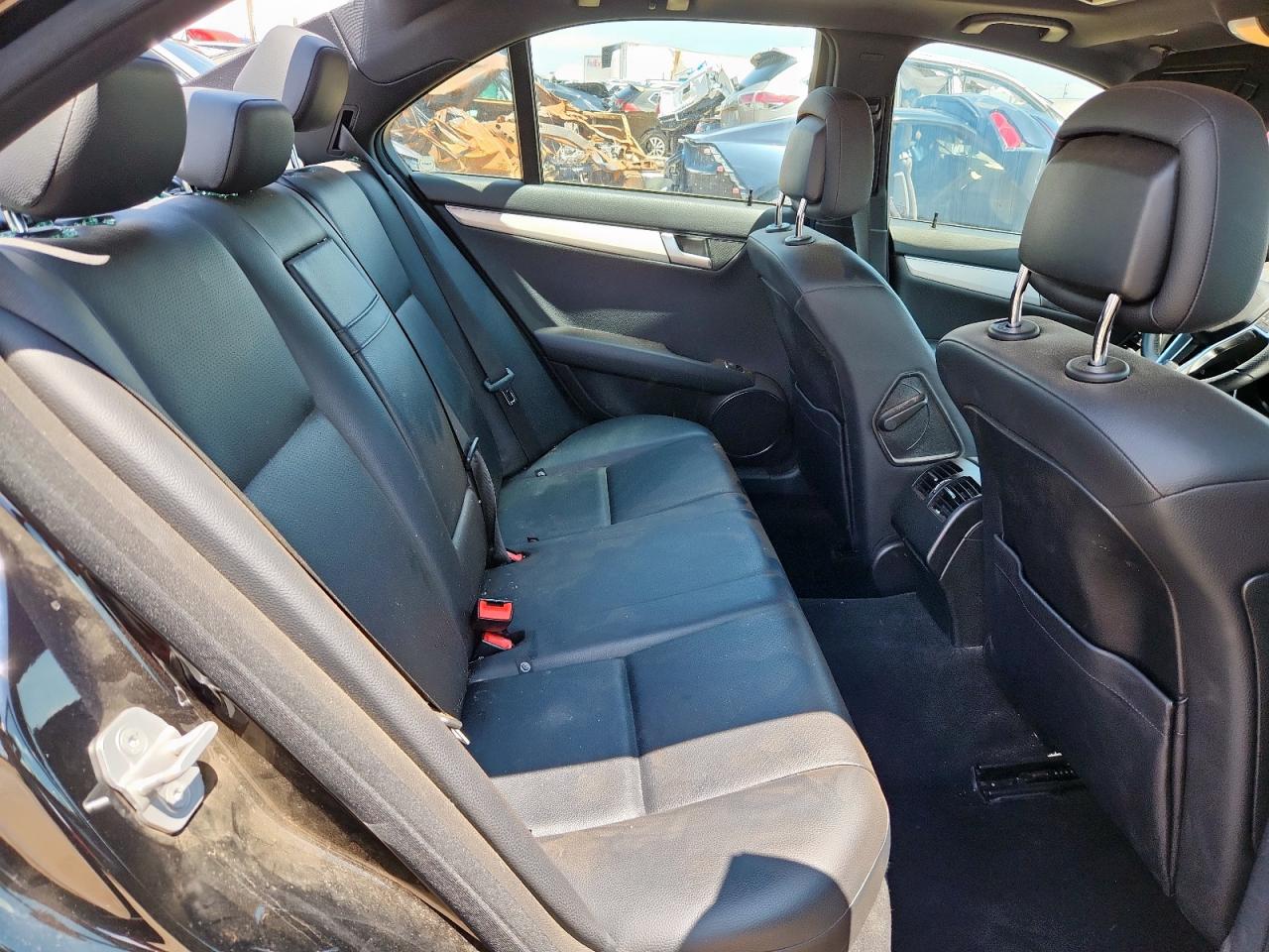 2013 Mercedes-Benz C 250 VIN: WDDGF4HB8DF949637 Lot: 62544845