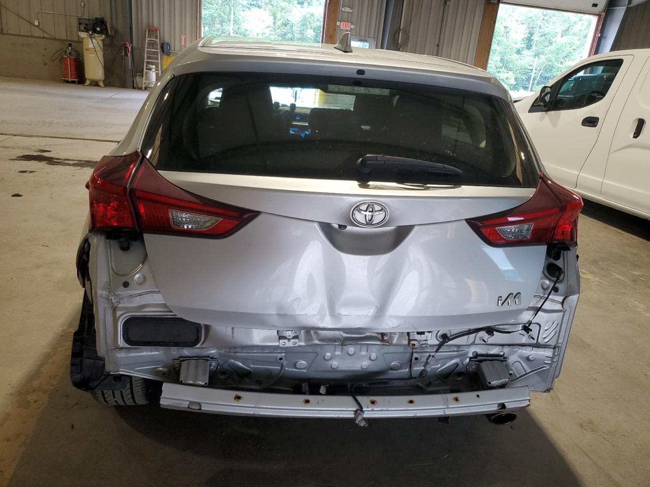 2018 Toyota Corolla Im VIN: JTNKARJE3JJ557609 Lot: 62709405