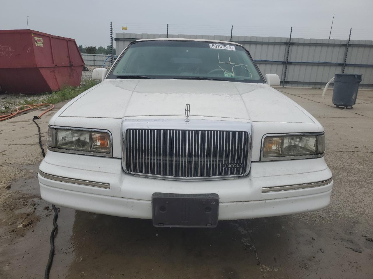 1995 Lincoln Town Car Executive VIN: 1LNLM81W0SY642964 Lot: 60167575