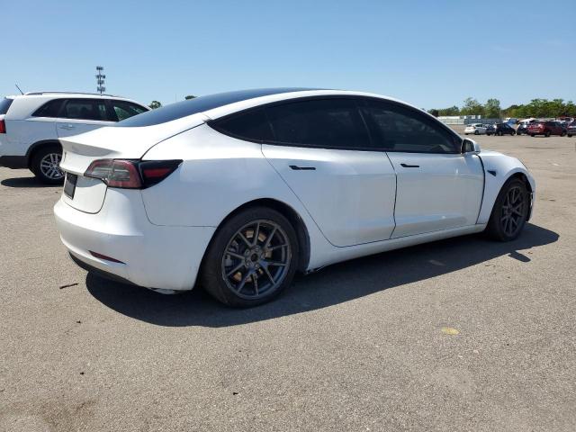  TESLA MODEL 3 2021 Biały