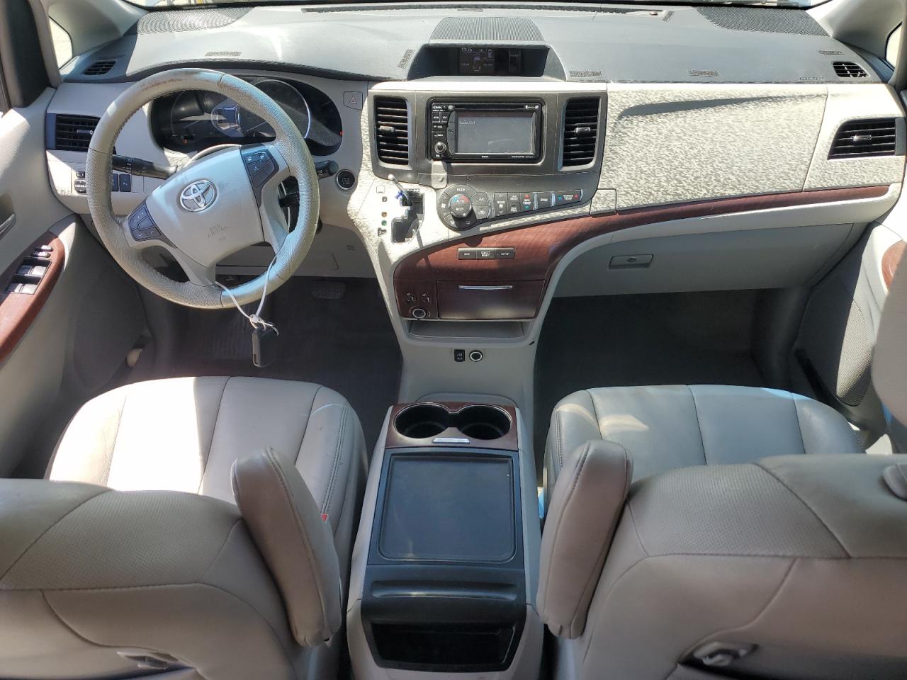 2014 Toyota Sienna Xle VIN: 5TDYK3DCXES496657 Lot: 60498015