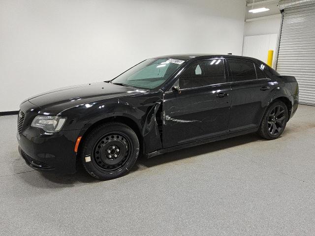  CHRYSLER 300 2022 Czarny
