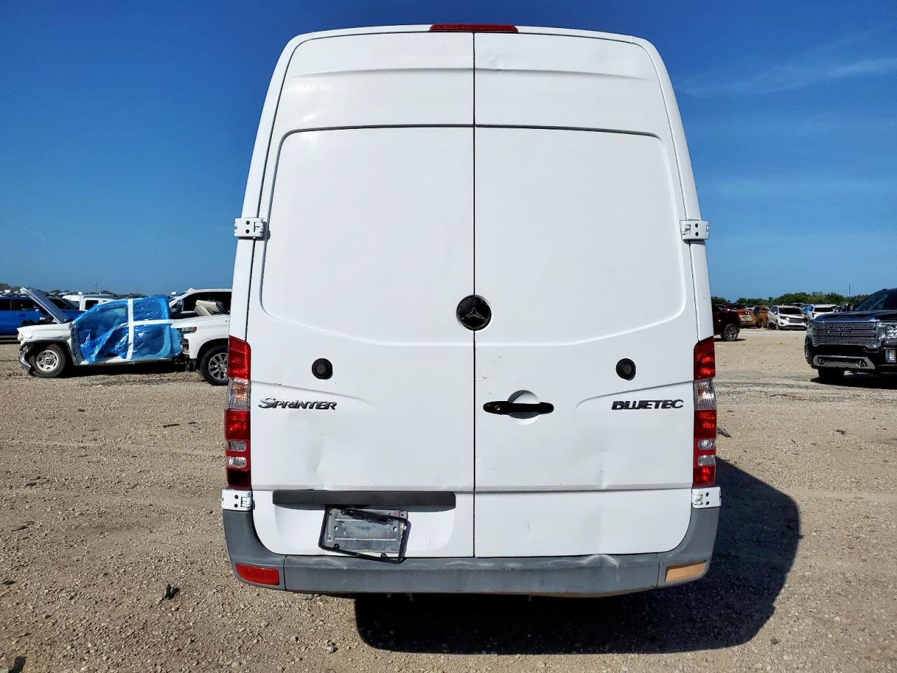 2011 Mercedes-Benz Sprinter 3500 VIN: WD3PF1CC1B5564135 Lot: 62741125