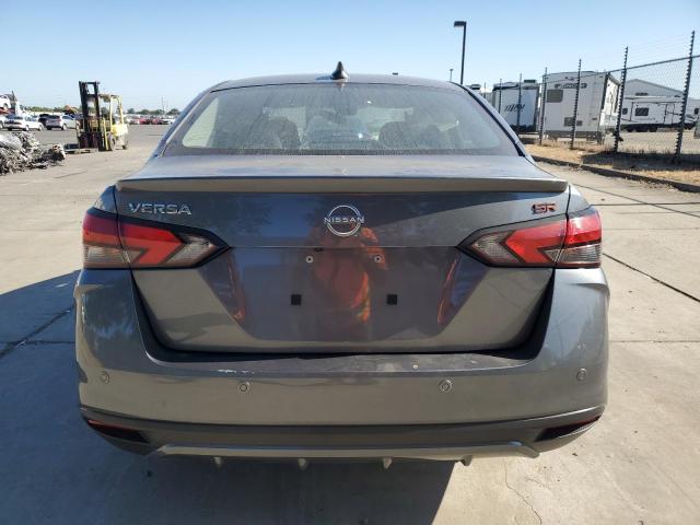  NISSAN VERSA 2023 Szary
