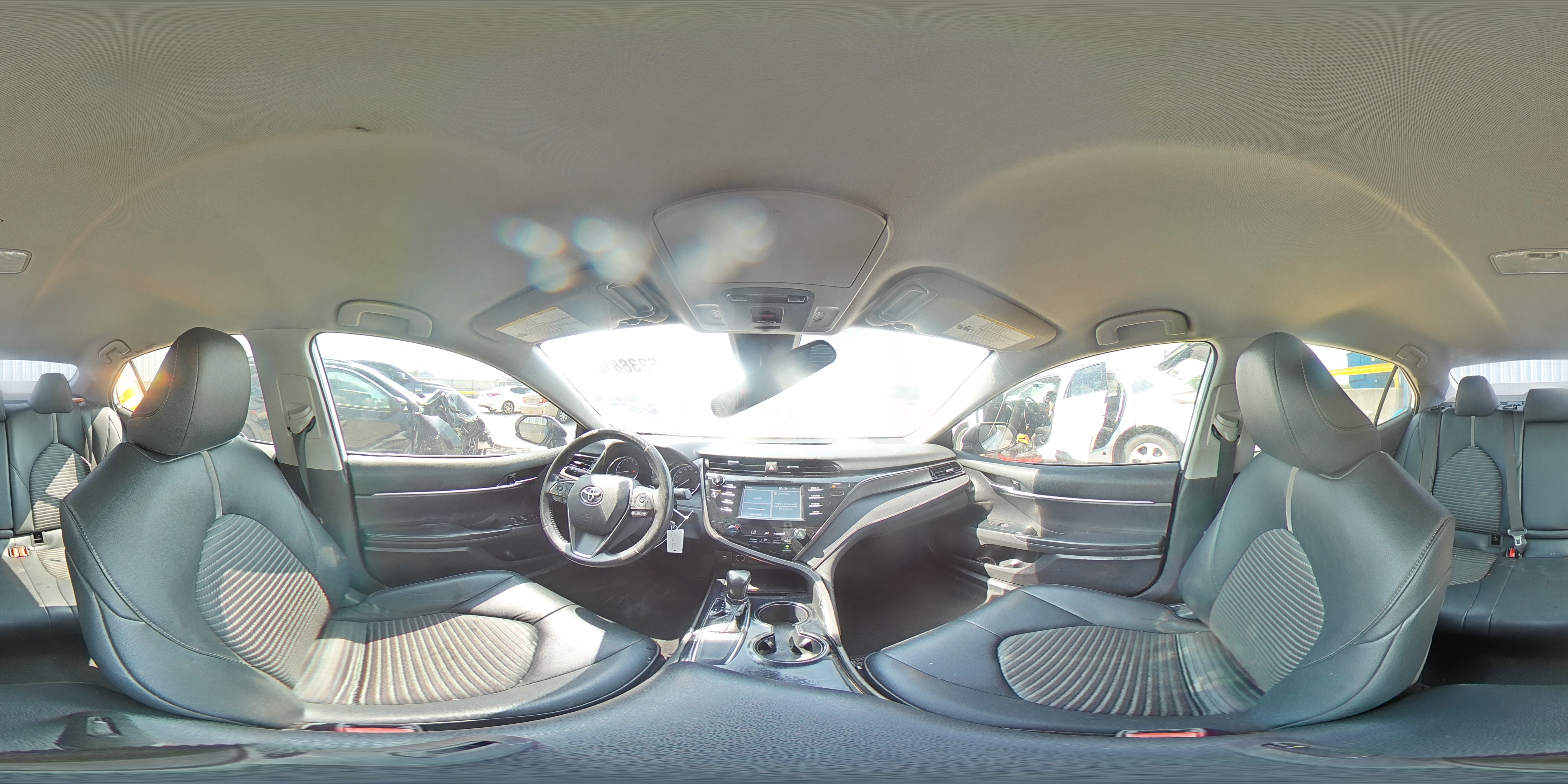 2019 Toyota Camry L VIN: 4T1B11HK9KU828945 Lot: 62388185