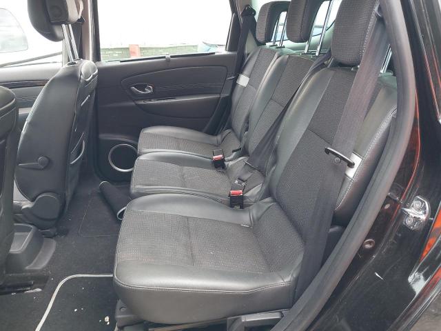 2011 RENAULT GRAND SCEN