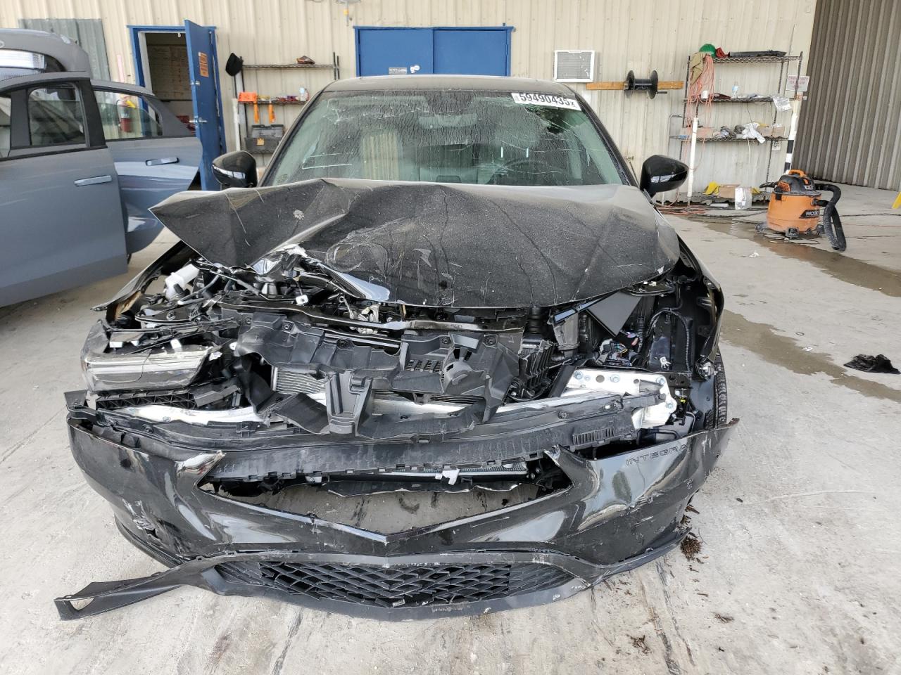 Фото: 19UDE4H28SA008653