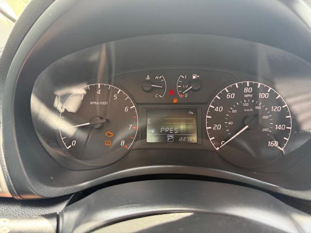 Sedans NISSAN SENTRA 2015 Czarny