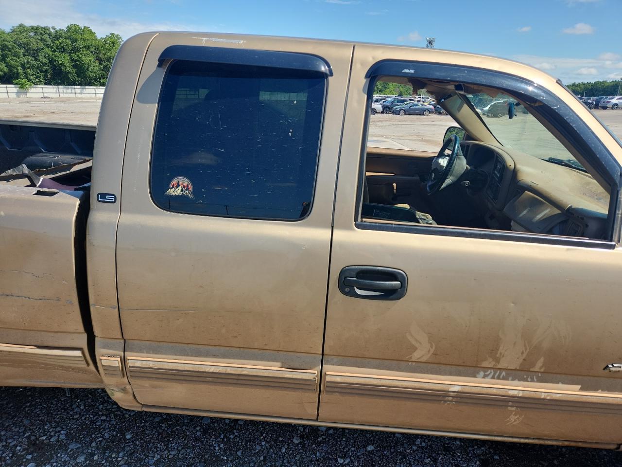 2000 Chevrolet Silverado C1500 VIN: 2GCEC19T3Y1116695 Lot: 59858965