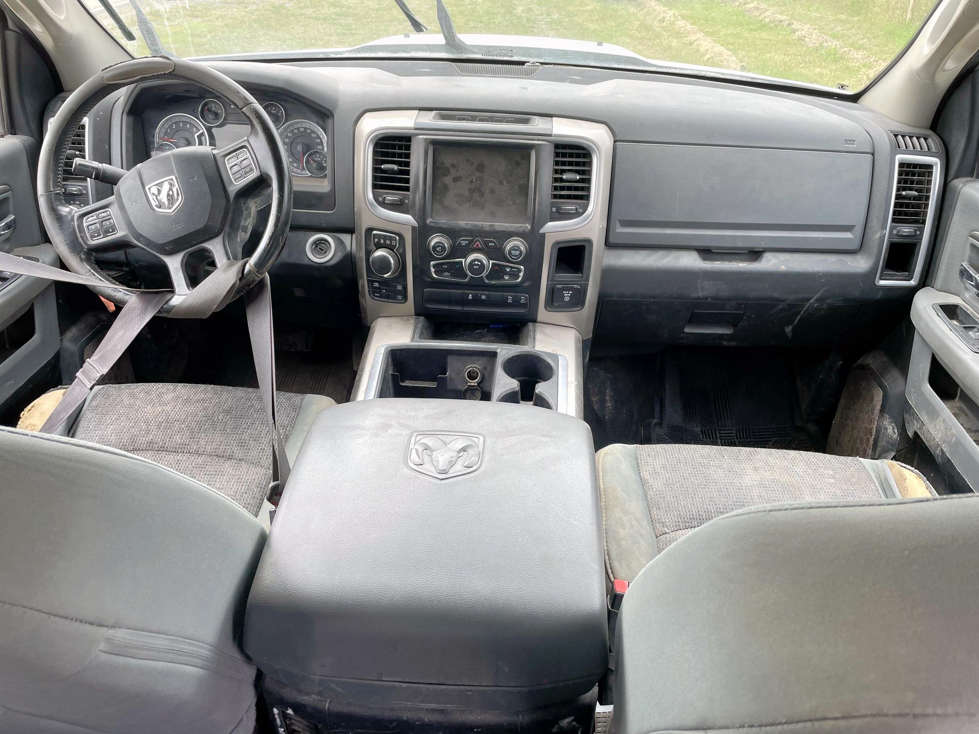 2015 RAM 1500 SLT  