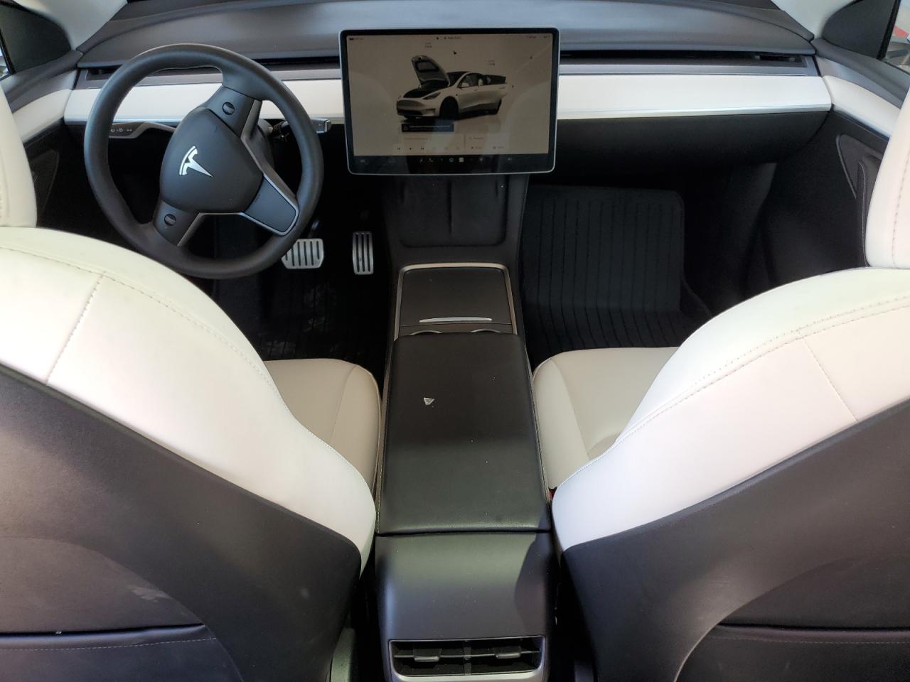 2022 Tesla Model Y VIN: 7SAYGDEF6NF531055 Lot: 60876025