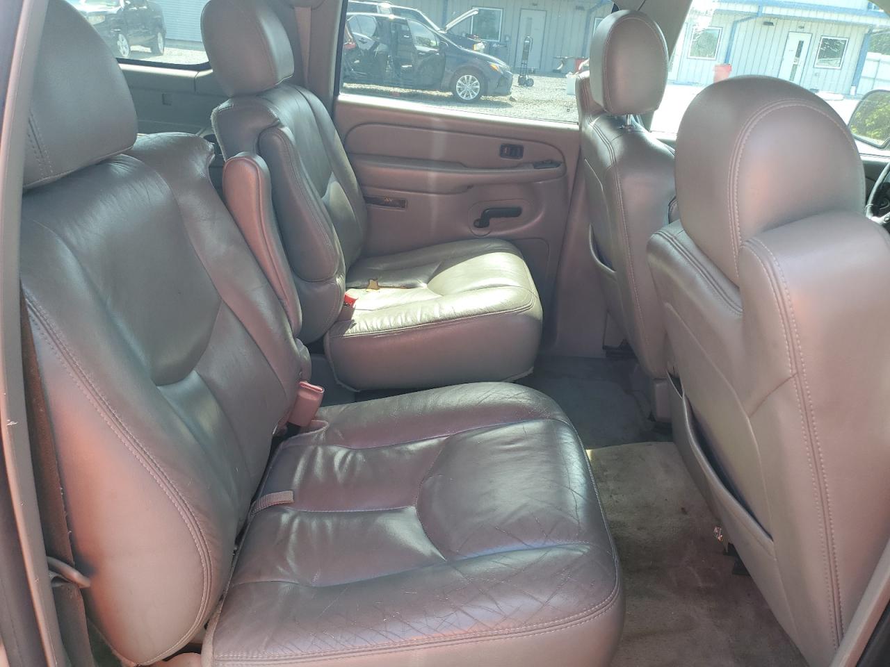 2004 Chevrolet Suburban C1500 VIN: 1GNEC16Z34J242670 Lot: 60987725