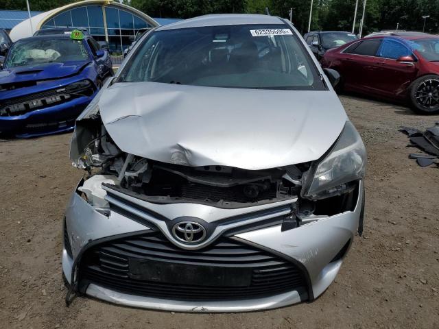  TOYOTA YARIS 2017 Srebrny
