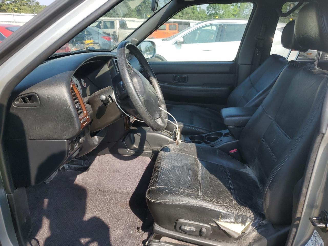2001 Nissan Pathfinder Le VIN: JN8DR09X61W576105 Lot: 62145875