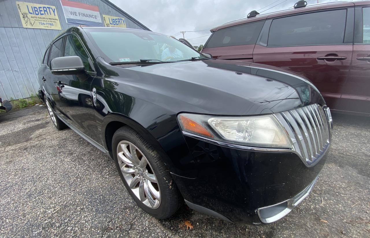 2010 Lincoln Mkt for Sale in Exeter, RI - Minor Dent/Scratches
