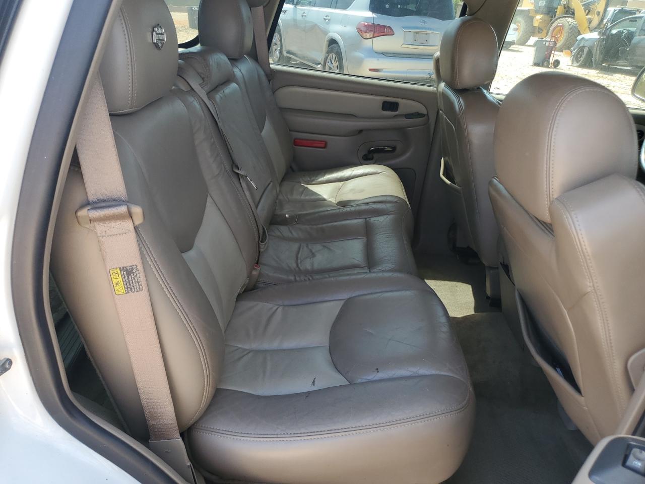 2004 GMC Yukon Denali VIN: 1GKEK63U04J325415 Lot: 61357195