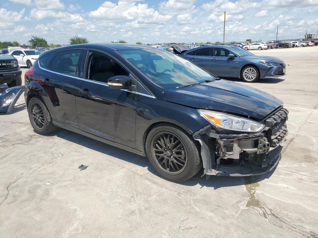 FORD FOCUS 2018 VIN 1FADP3N29JL222535 photo 4