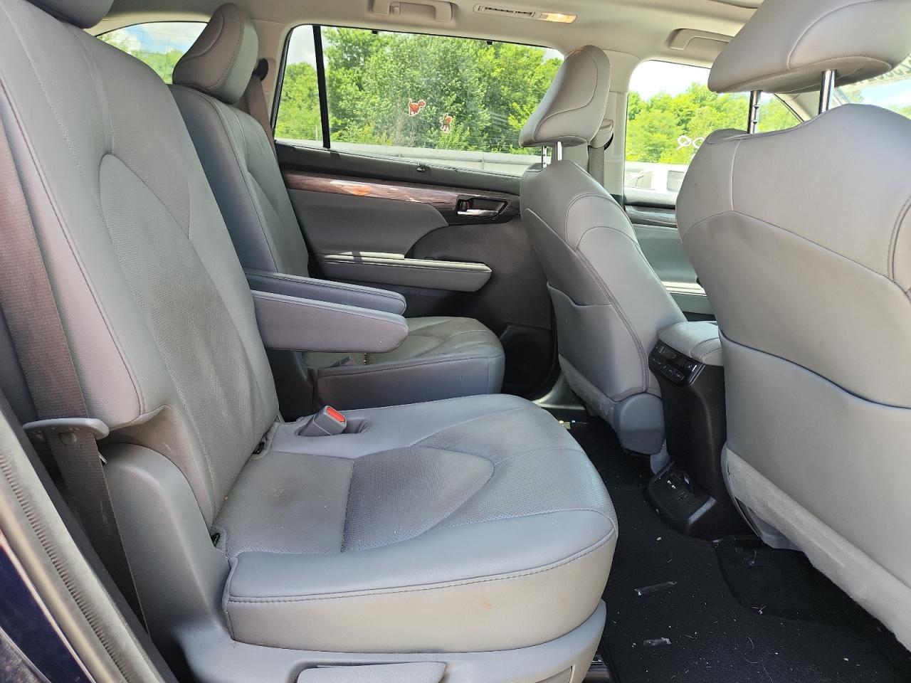 2021 Toyota Highlander Platinum VIN: 5TDFZRBH6MS156764 Lot: 62588215