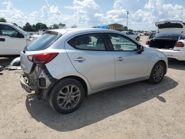  TOYOTA YARIS 2020 Silver