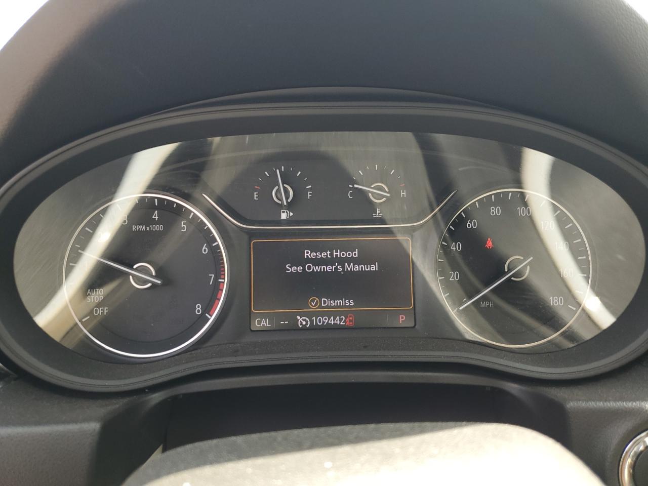 2019 Buick Regal Essence VIN: W04GP6SX5K1011235 Lot: 61972785