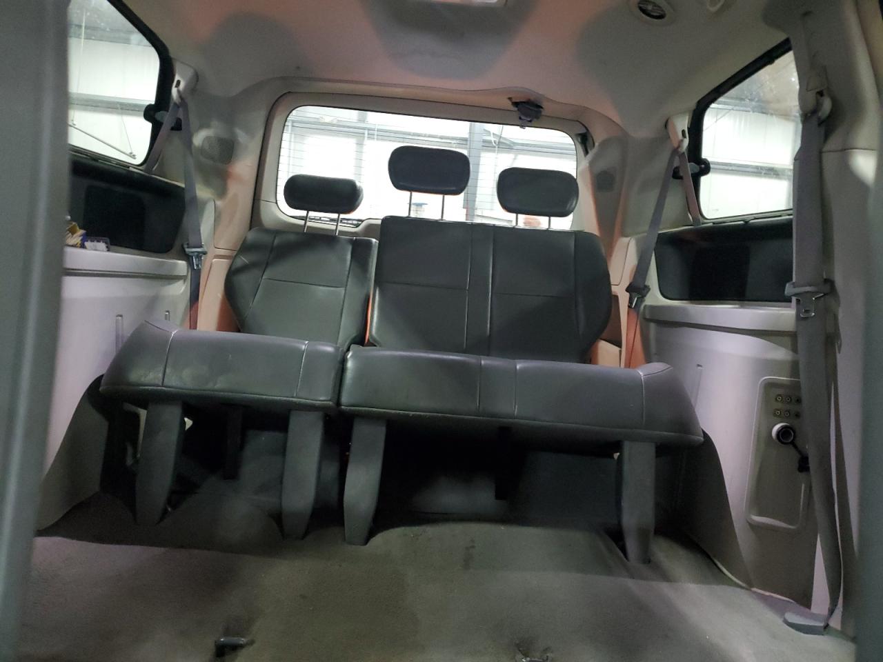 2010 Volkswagen Routan Se VIN: 2V4RW3D15AR296219 Lot: 61959615