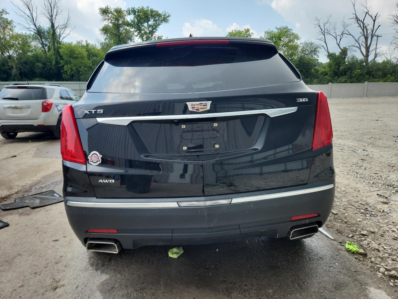 2017 Cadillac Xt5 Luxury VIN: 1GYKNDRS7HZ256126 Lot: 61566275