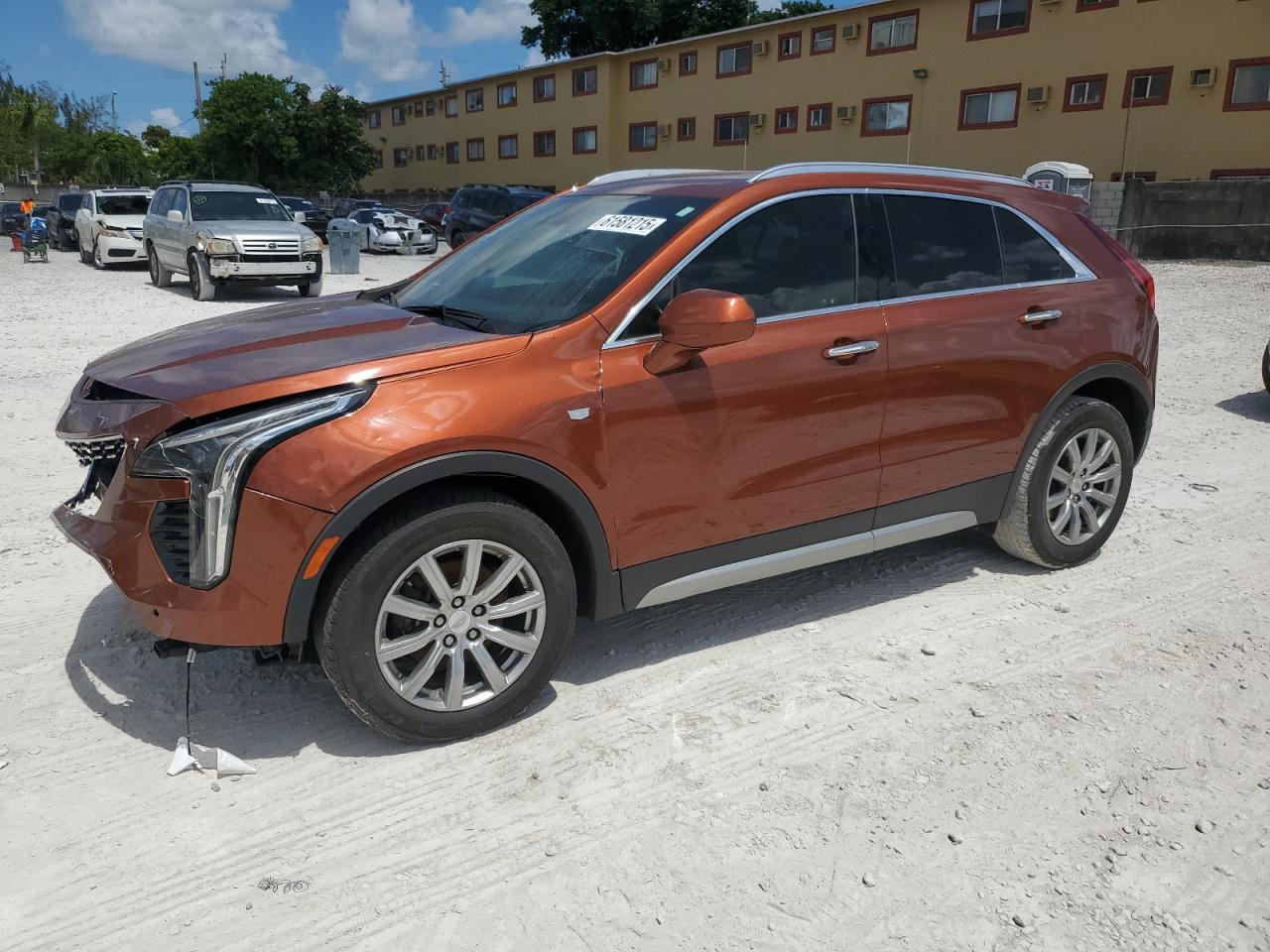 2019 Cadillac Xt4 Premium Luxury zu verkaufen in Opa Locka, FL - Front End