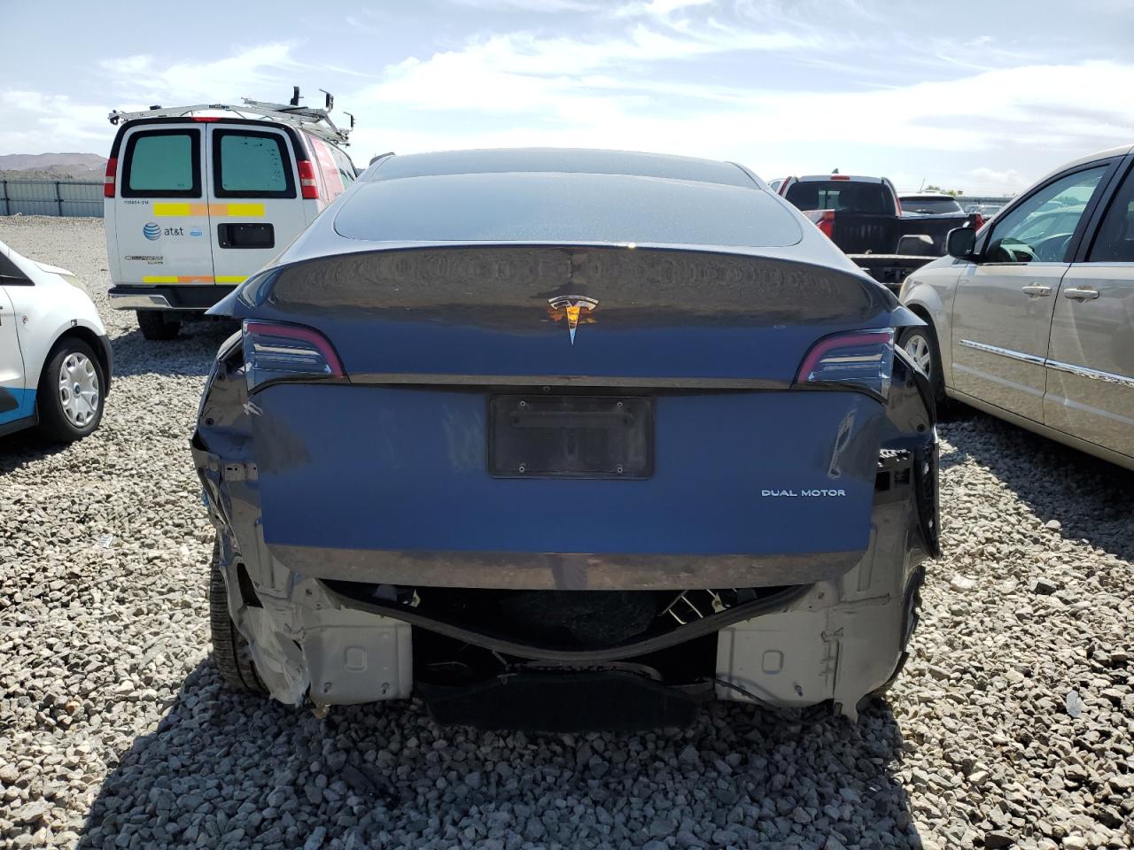 2023 Tesla Model Y VIN: 7SAYGDEE1PF629100 Lot: 61694215