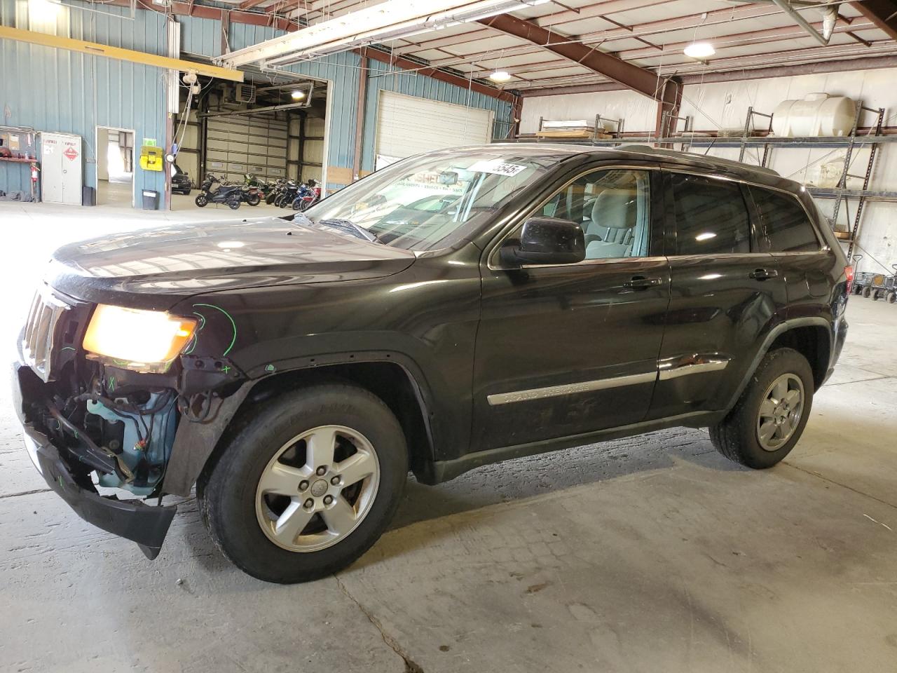 2011 Jeep Grand Cherokee Laredo de vânzare în Eldridge, IA - Front End