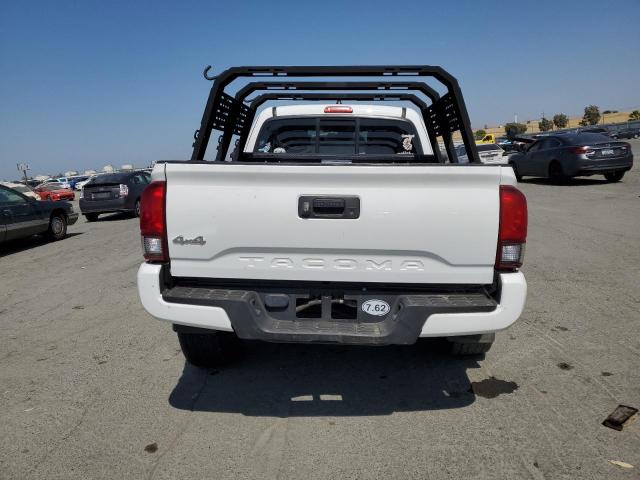  TOYOTA TACOMA 2020 Biały