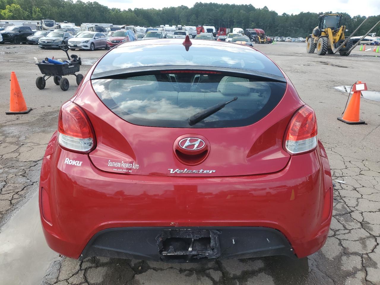 2013 Hyundai Veloster VIN: KMHTC6AD8DU087858 Lot: 61438185