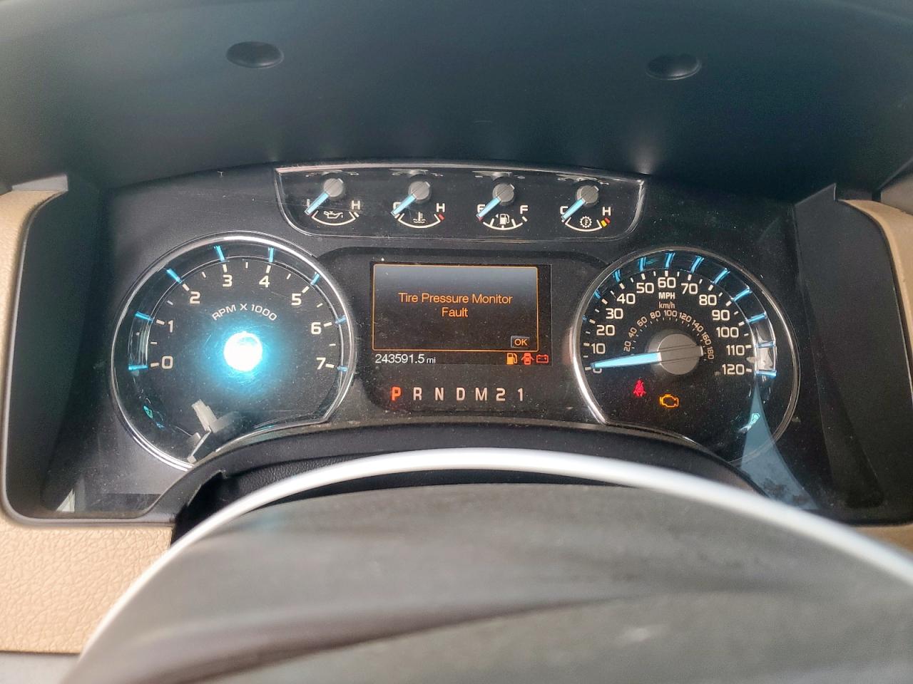 2011 Ford F150 Supercrew VIN: 1FTFW1EF4BFC85197 Lot: 61870915